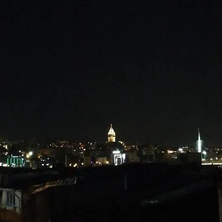 Feriehus Istanbulda Merkezi Konum, Muestakil Bina