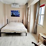 Istanbulda Merkezi Pitoresk Konum Muestakil Yeni Ev