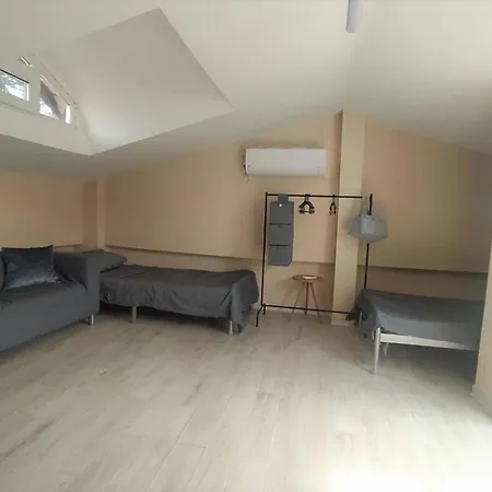 Istanbulda Merkezi Konum, Muestakil Bina Tatil Evi *