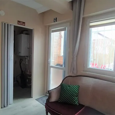 Istanbulda Merkezi Pitoresk Konum Muestakil Yeni Ev Vakantiehuis